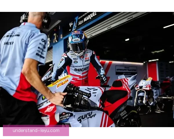 MotoGP赛场风云再起车手激战引爆新赛季悬念冠军归属扑朔迷离