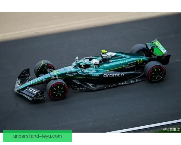 F1赛季战况激烈 汉密尔顿和维斯塔潘竞争白热化 车队战略成关键