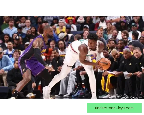 NBA赛场风云再起巨星对决引爆季后赛格局新变化引发热议
