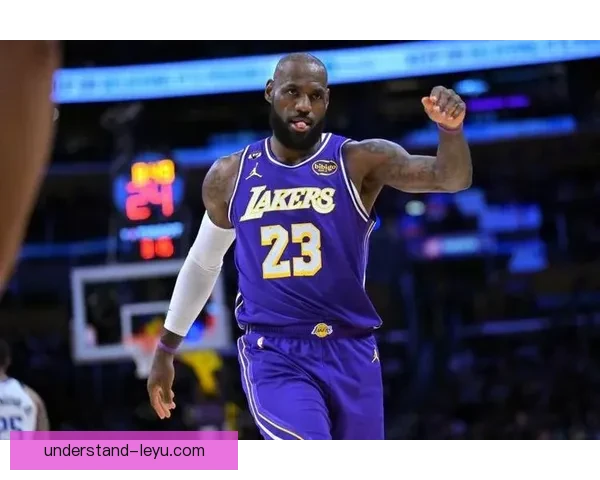 湖人新赛季锋线重组引关注詹姆斯状态调整成关键因素