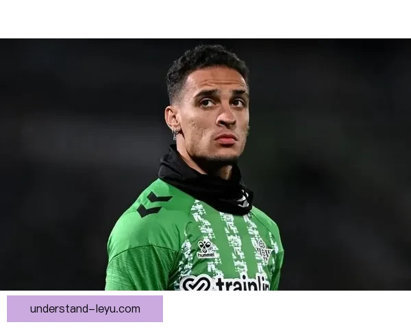 皇家贝蒂斯足球俱乐部历史回顾与辉煌成就分析