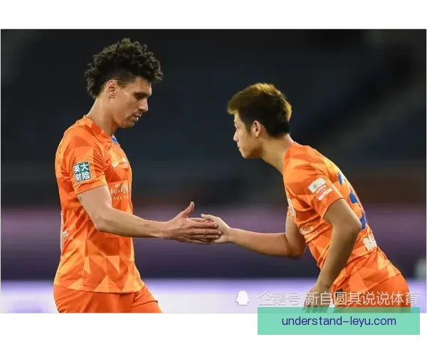 莱切俱乐部最新动态分析 球队阵容调整与赛季前景展望