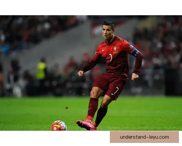 C罗领衔全球足坛新风潮 走向巅峰背后的坚持与突破